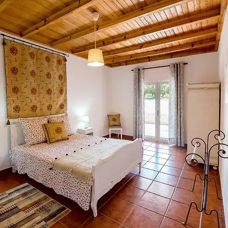 Εξοχικό σπίτι Vale Do Grou Natura